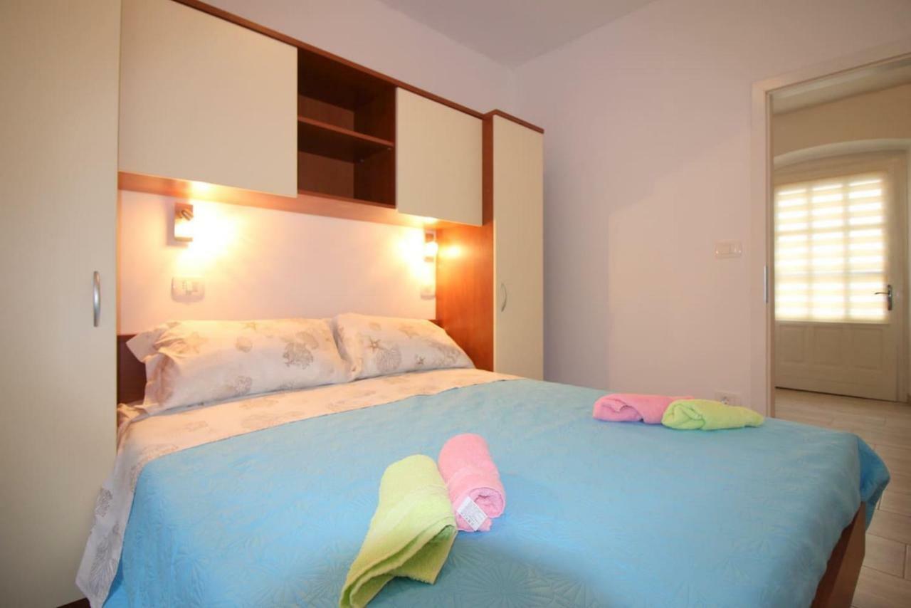Apartment Noemi In City Center Poreč Exteriér fotografie